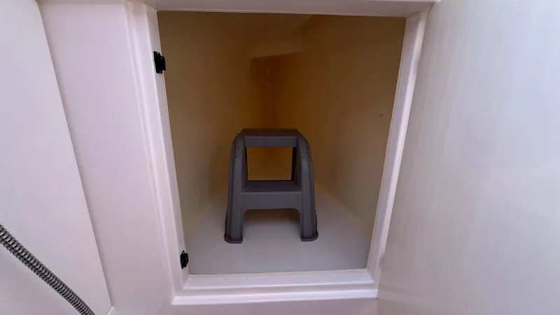 Slide: The Image of 2018 Leopard Power Cat Starboard Side Forward Head - 45