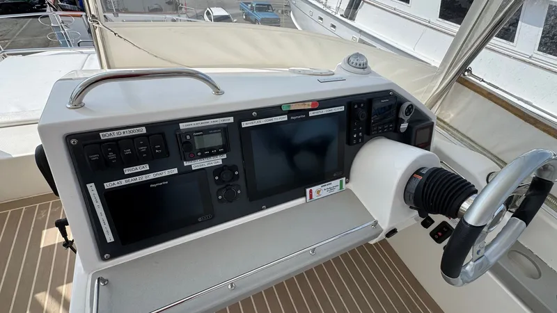 Slide: The Image of 2018 Leopard Power Cat Flybridge - 52