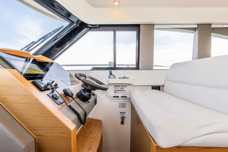 Slide: The Image of Tiara C39 2023 - 5