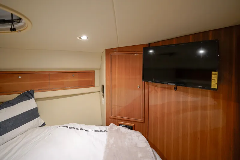 Slide: The Image of Riviera 42 Flybridge 2007 - 57