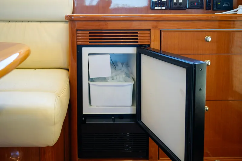 Slide: The Image of Riviera 42 Flybridge 2007 - 70