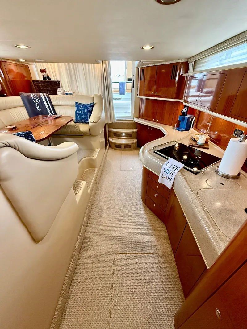 Slide: The Image of Sea Ray 450 Express Bridge 2002 - 12