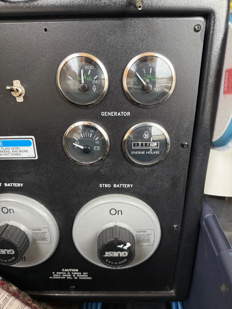 Slide: The Image of Sea Ray 450 Express Bridge 2002 - 23