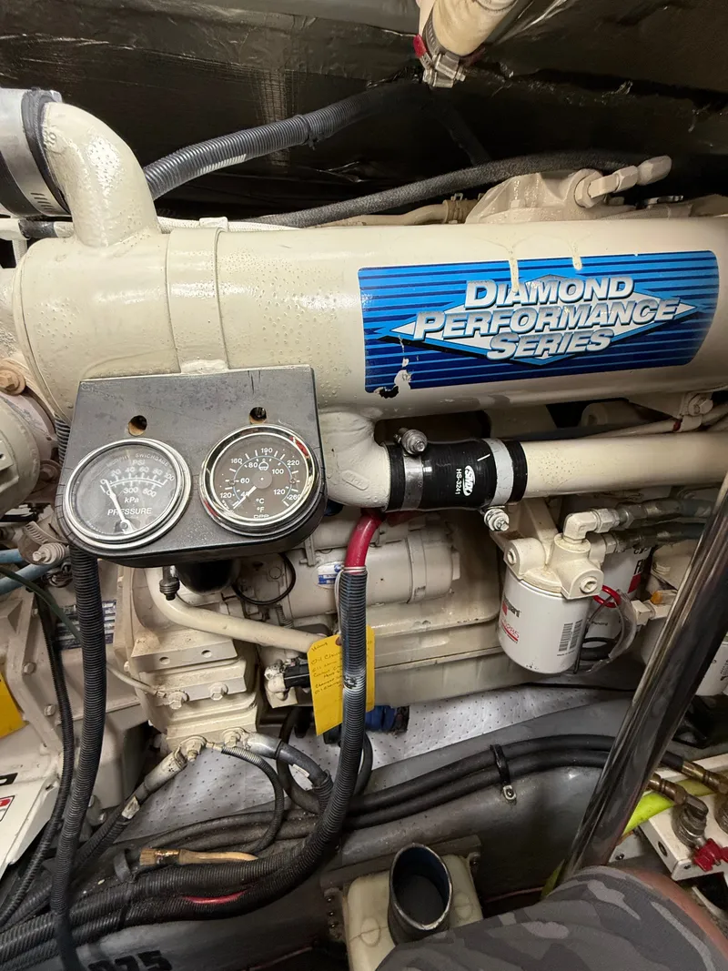 Slide: The Image of Sea Ray 450 Express Bridge 2002 - 26