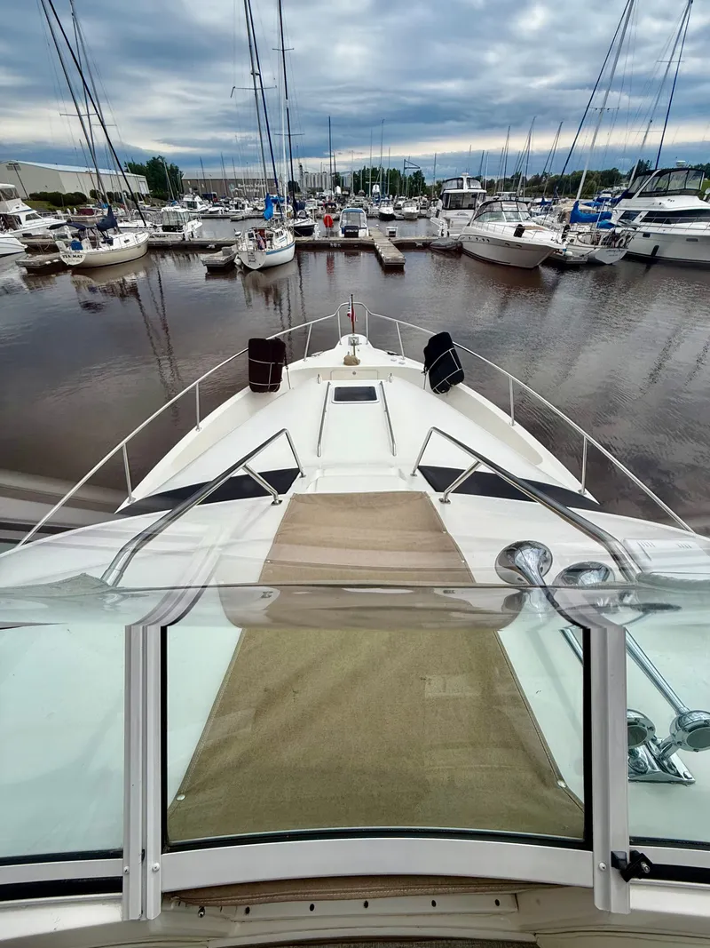 Slide: The Image of Sea Ray 450 Express Bridge 2002 - 6