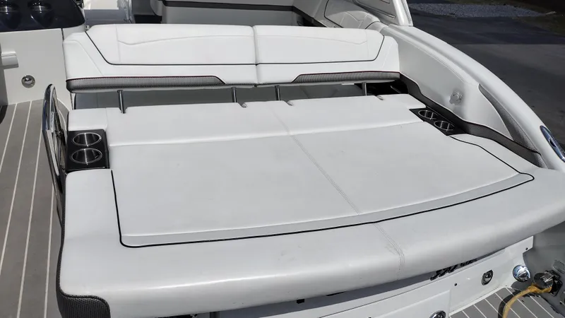 Slide: The Image of Formula 350 CBR 2020 - 53