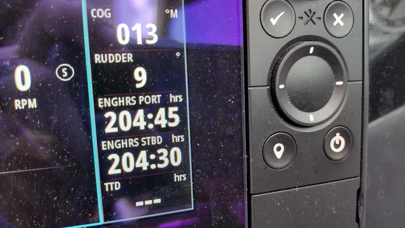 Slide: The Image of Formula 350 CBR 2020 - 58