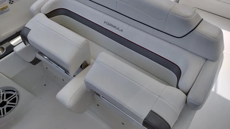 Slide: The Image of Formula 350 CBR 2020 - 62