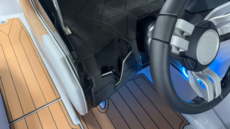 Slide: The Image of Nautique Super Air Nautique GS22 2026 - 77