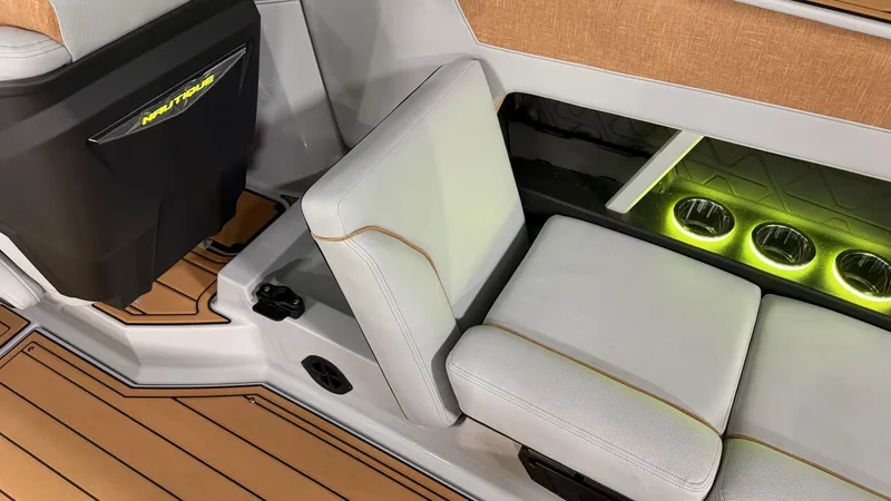 Slide: The Image of Nautique Super Air Nautique GS22 2026 - 26