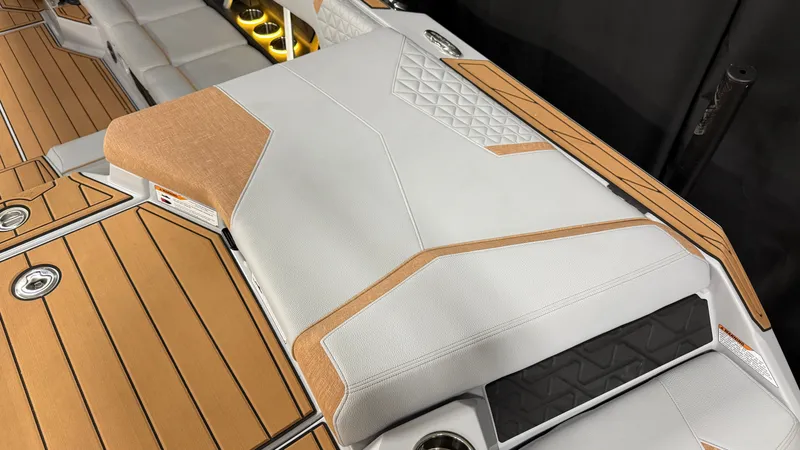 Slide: The Image of Nautique Super Air Nautique GS22 2026 - 14