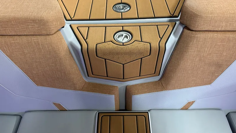 Slide: The Image of Nautique Super Air Nautique GS22 2026 - 38