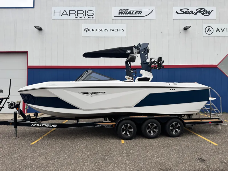 Slide: The Image of Nautique Super Air Nautique S23 2026 - 0