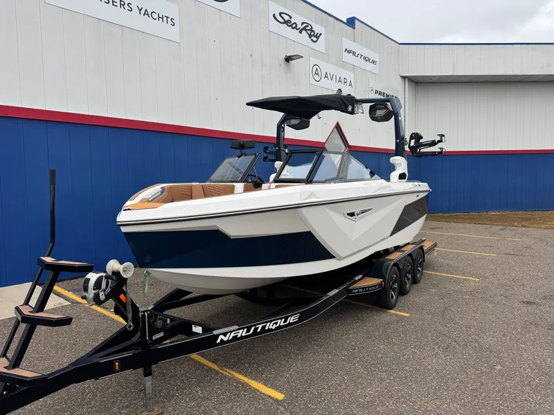 Slide: The Image of Nautique Super Air Nautique S23 2026 - 1