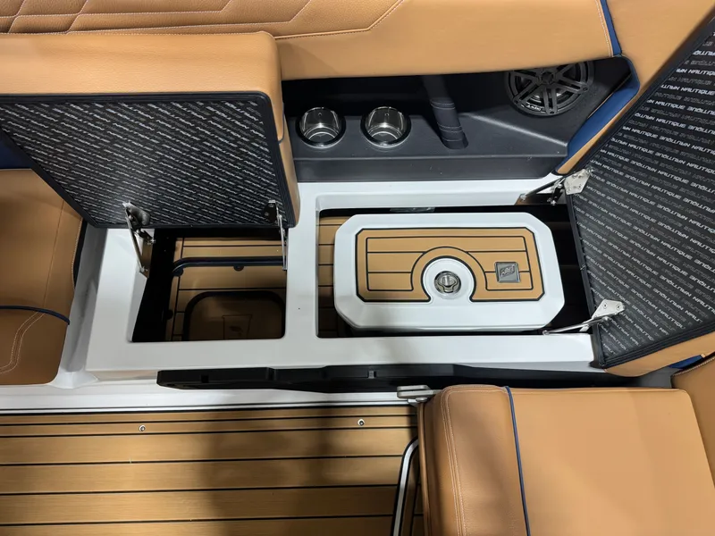 Slide: The Image of Nautique Super Air Nautique S23 2026 - 21