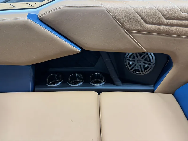 Slide: The Image of Nautique Super Air Nautique S23 2026 - 29