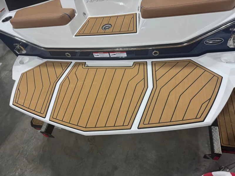 Slide: The Image of Nautique Super Air Nautique S23 2026 - 4