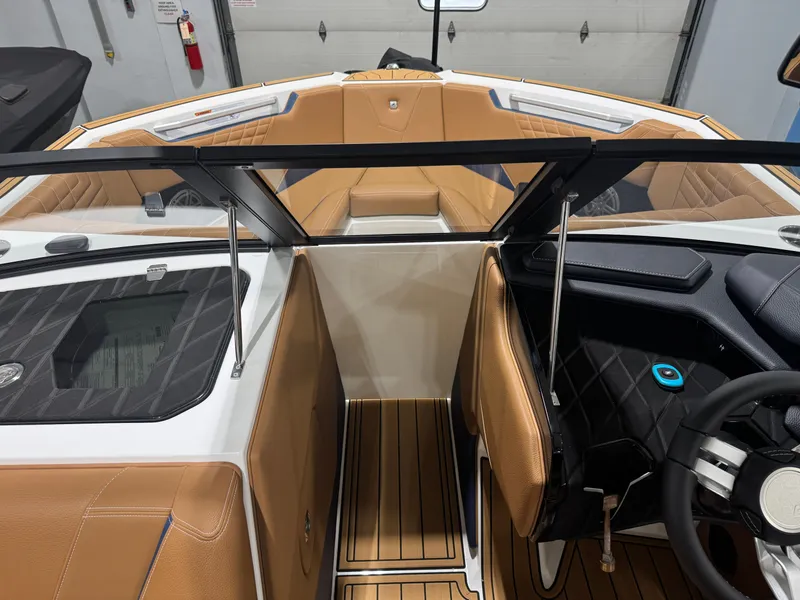 Slide: The Image of Nautique Super Air Nautique S23 2026 - 40
