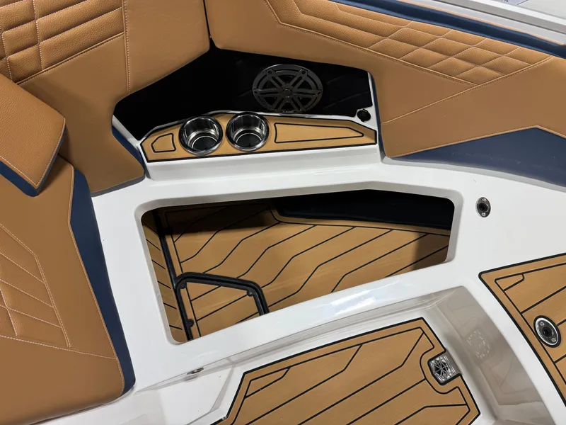 Slide: The Image of Nautique Super Air Nautique S23 2026 - 45