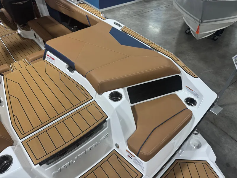 Slide: The Image of Nautique Super Air Nautique S23 2026 - 6