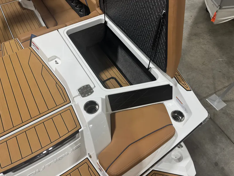 Slide: The Image of Nautique Super Air Nautique S23 2026 - 8