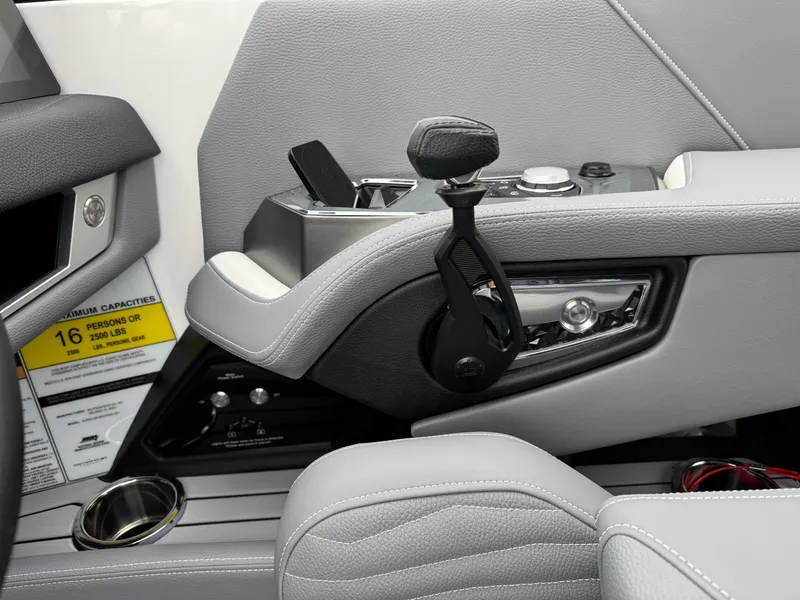 Slide: The Image of Nautique Super Air Nautique G23 2026 - 41