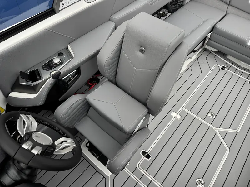 Slide: The Image of Nautique Super Air Nautique G23 2026 - 39