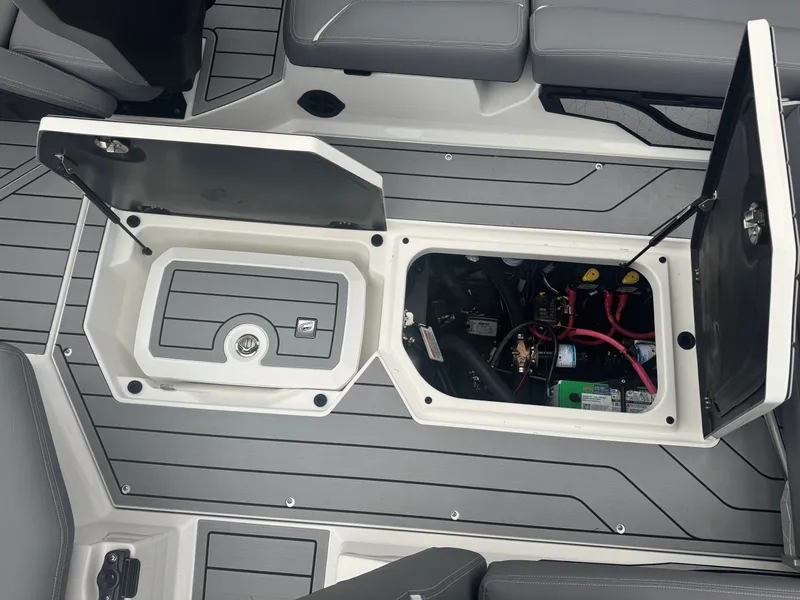 Slide: The Image of Nautique Super Air Nautique G23 2026 - 23