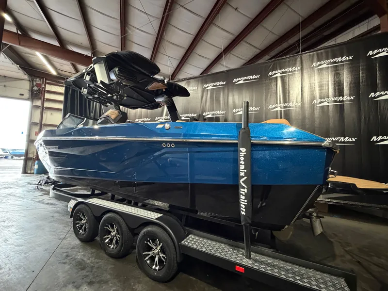 Slide: The Image of Nautique Super Air Nautique G25 2026 - 5