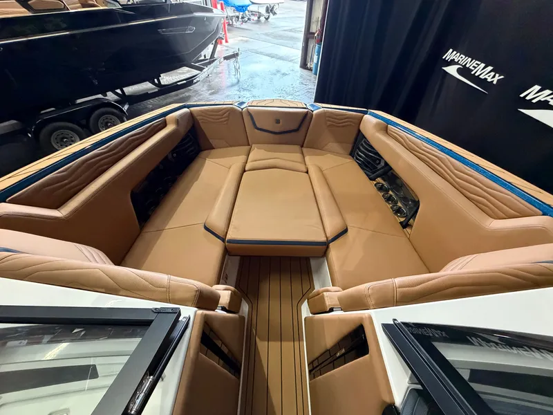 Slide: The Image of Nautique Super Air Nautique G25 2026 - 54
