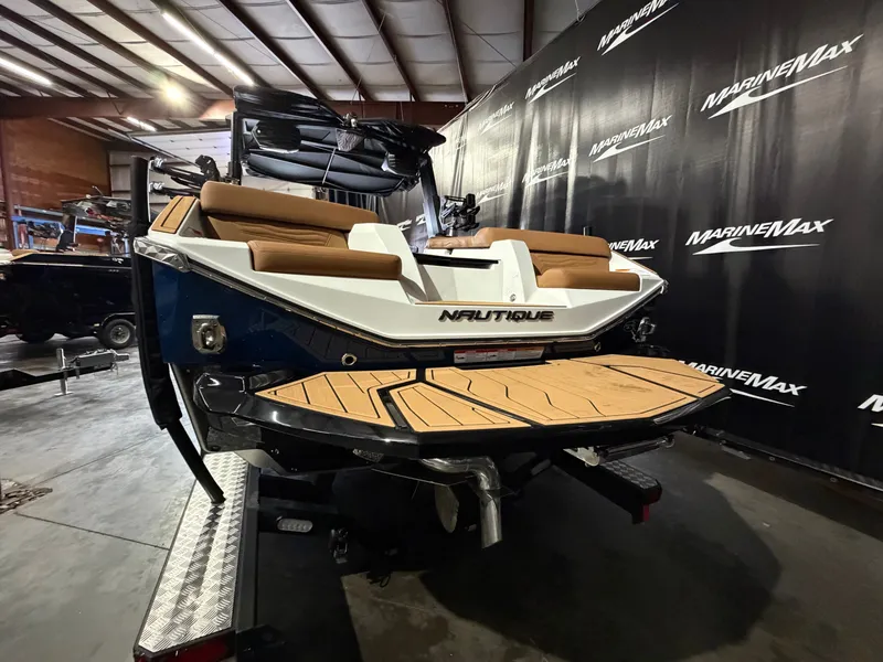 Slide: The Image of Nautique Super Air Nautique G25 2026 - 6
