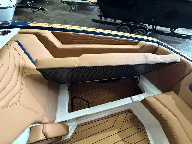 Slide: The Image of Nautique Super Air Nautique G25 2026 - 60