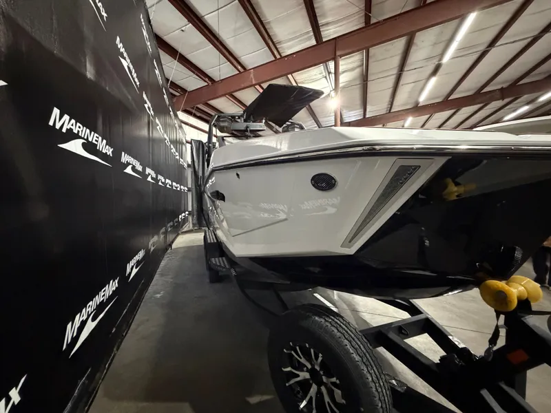 Slide: The Image of Nautique Super Air Nautique G25 2026 - 1