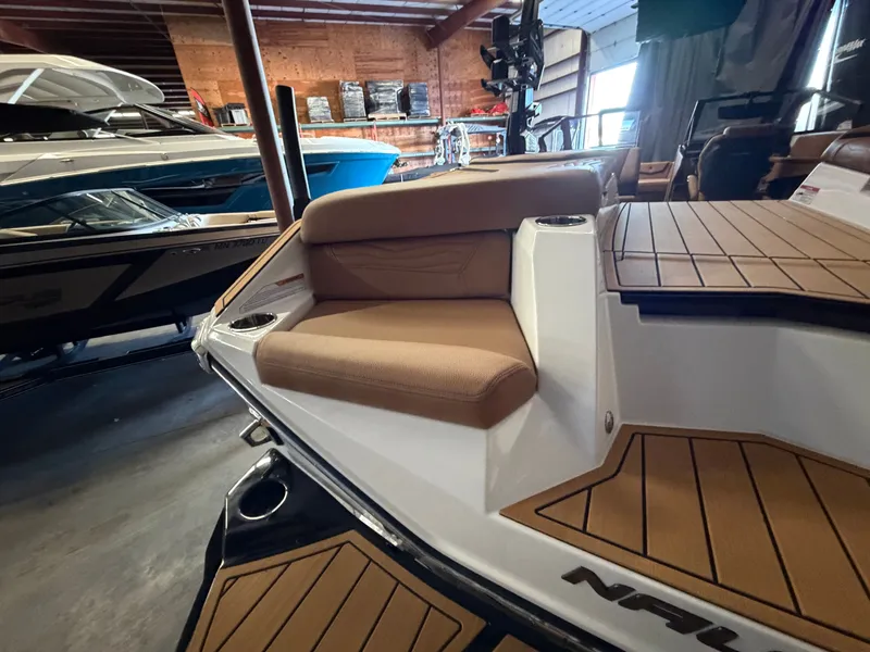 Slide: The Image of Nautique Super Air Nautique G25 2026 - 12
