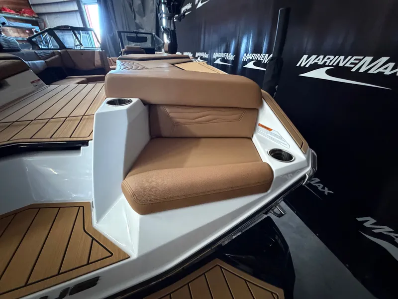 Slide: The Image of Nautique Super Air Nautique G25 2026 - 13