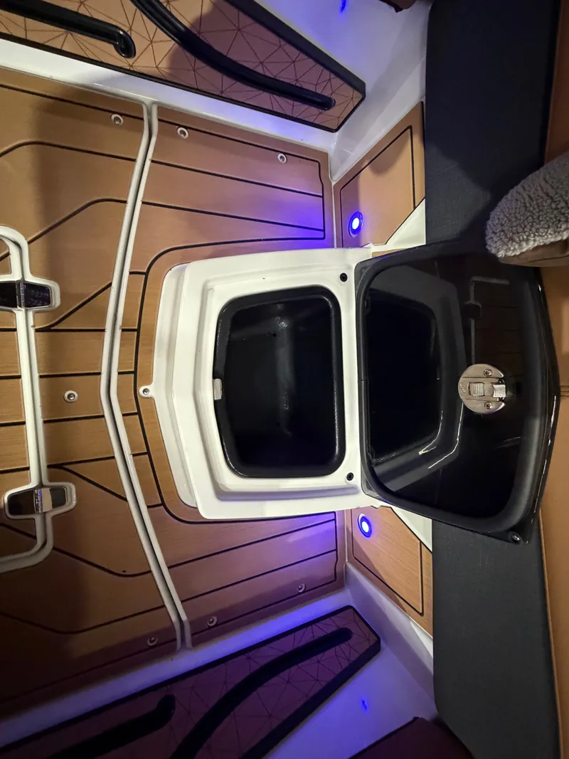 Slide: The Image of Nautique Super Air Nautique G25 2026 - 29