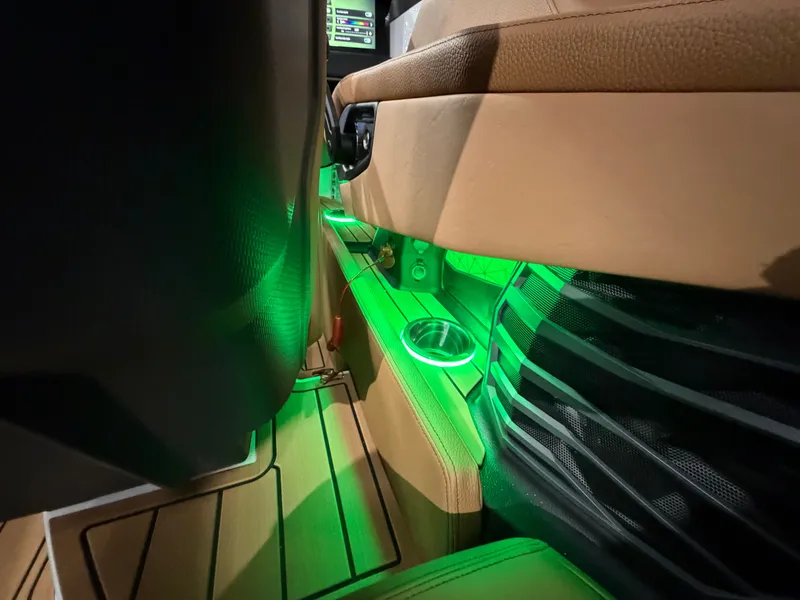 Slide: The Image of Nautique Super Air Nautique G25 2026 - 32