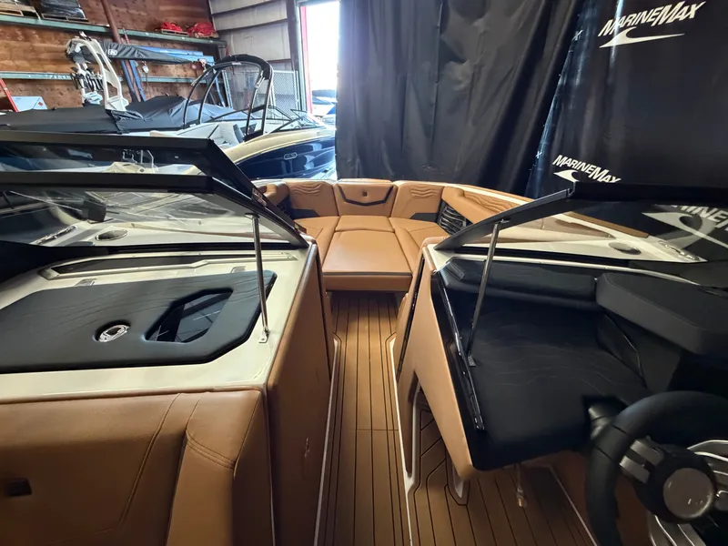 Slide: The Image of Nautique Super Air Nautique G25 2026 - 45