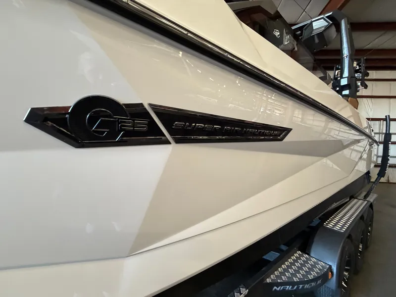 Slide: The Image of Nautique Super Air Nautique G25 2026 - 5