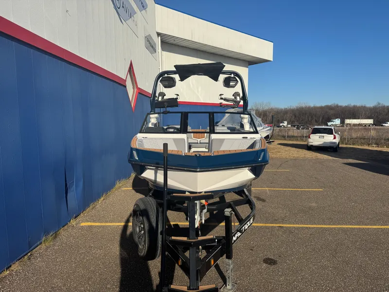 Slide: The Image of Nautique Super Air Nautique GS20 2026 - 1