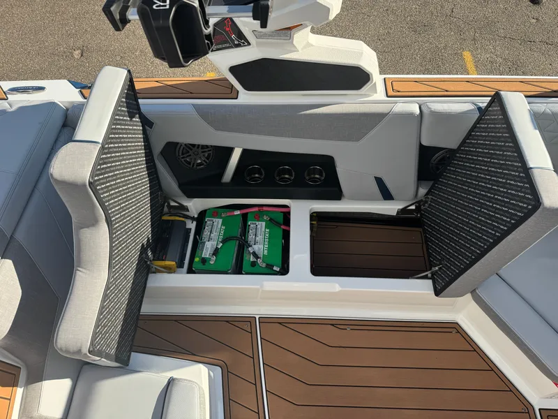Slide: The Image of Nautique Super Air Nautique GS20 2026 - 20