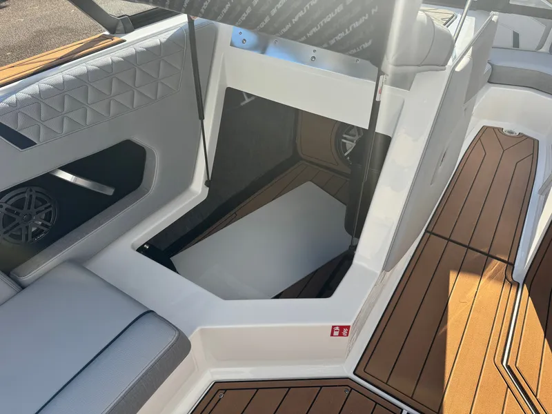 Slide: The Image of Nautique Super Air Nautique GS20 2026 - 23
