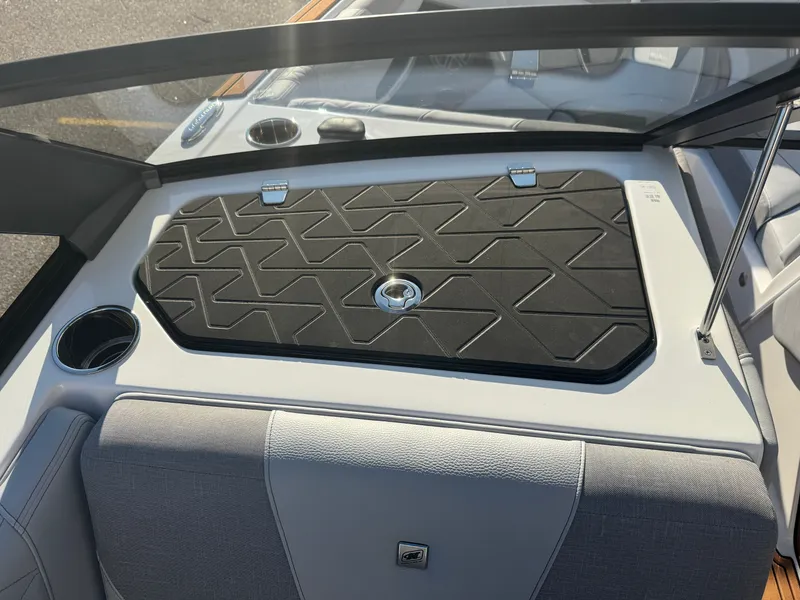 Slide: The Image of Nautique Super Air Nautique GS20 2026 - 24