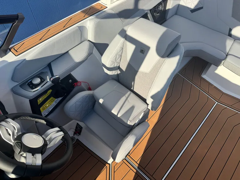 Slide: The Image of Nautique Super Air Nautique GS20 2026 - 28
