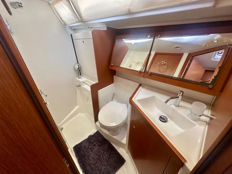 Slide: The Image of Beneteau Oceanis 45 2015 - 75