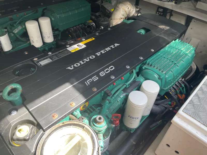 Slide: The Image of Volvo Penta IPS 600 engine in 2015 Sunseeker San Remo 48 yacht. - 45