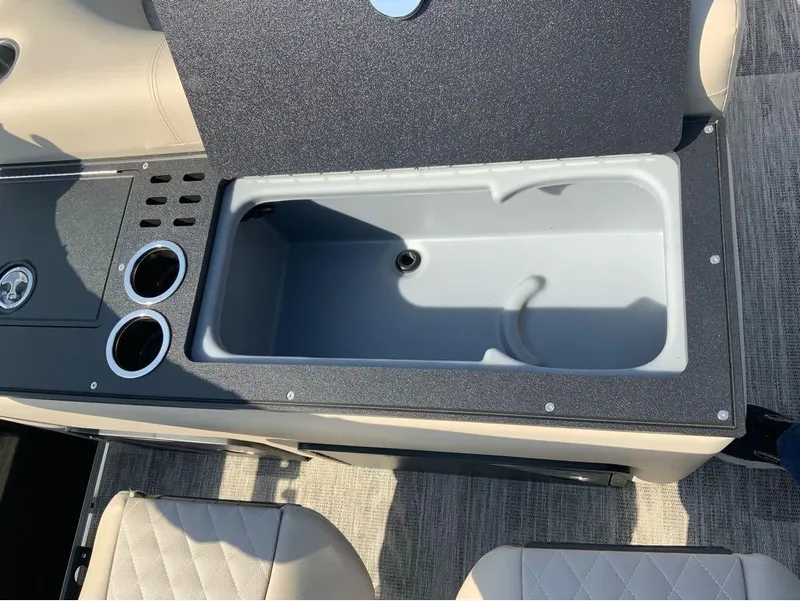 Slide: The Image of Ranger 223FC 2025 - 11