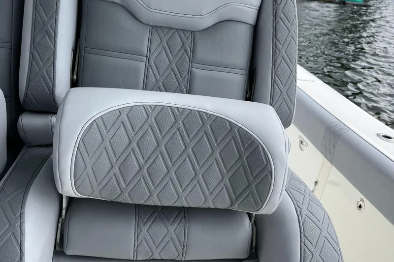 Slide: The Image of Mako 414 CC Bluewater Family Edition 2017 - 111