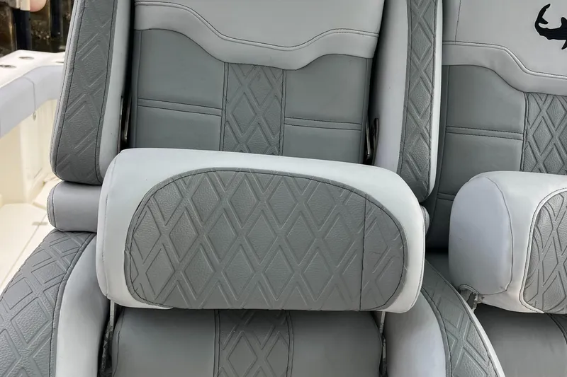 Slide: The Image of Mako 414 CC Bluewater Family Edition 2017 - 113