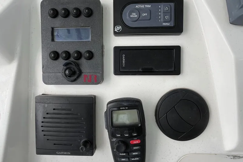 Slide: The Image of Mako 414 CC Bluewater Family Edition 2017 - 118